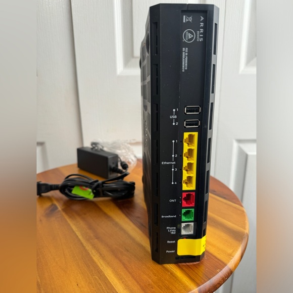 Arris AT&T BGW210-700 modem WiFi router - Picture 4 of 5